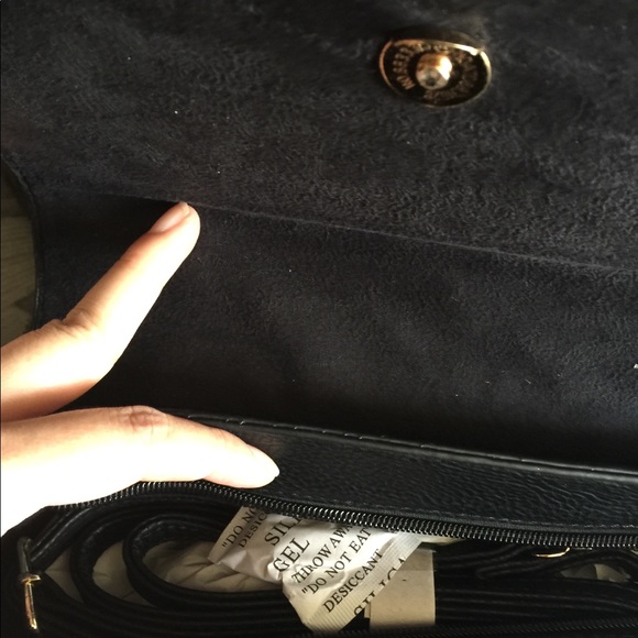 Beautiful Vintage Crossbody Bag (BLACK) - Picture 7 of 8